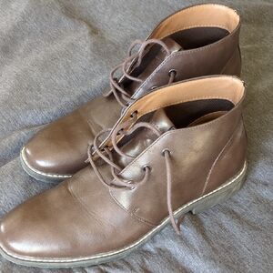 Guess Men's Brown Chukka Boots